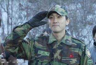 娱乐吃瓜酱当兵,揭秘当兵背后的故事与挑战